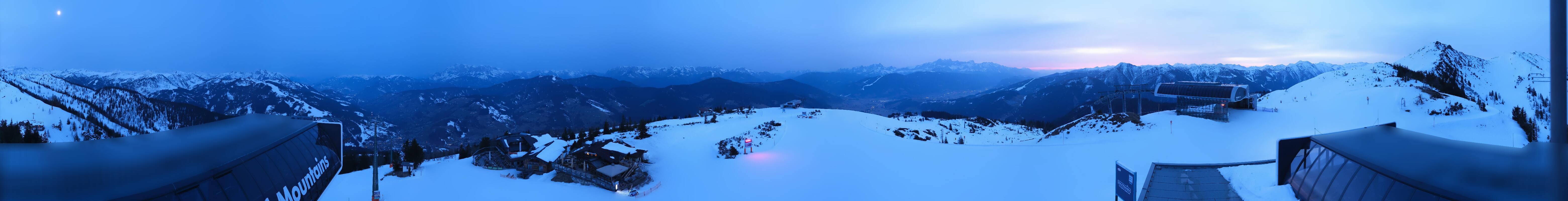 Archiv Foto Webcam Wagrain Grießenkareck - Bergstation Flying Mozart