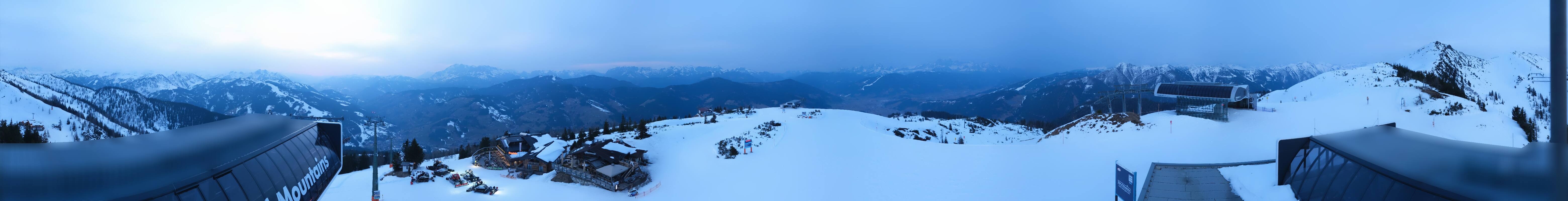 Archiv Foto Webcam Wagrain Grießenkareck - Bergstation Flying Mozart