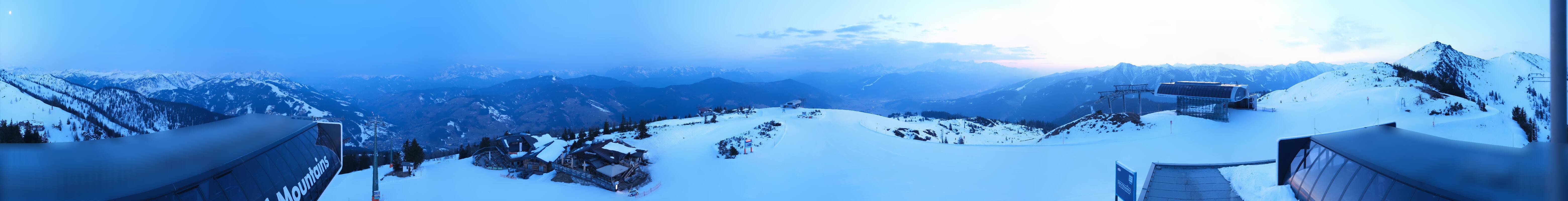Archiv Foto Webcam Wagrain Grießenkareck - Bergstation Flying Mozart