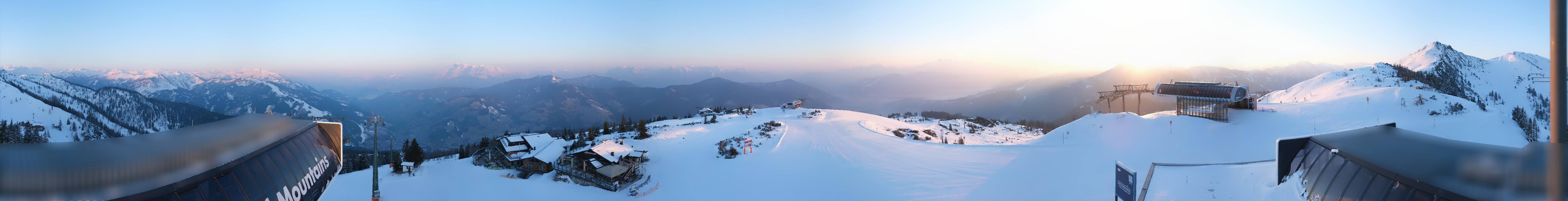 Archiv Foto Webcam Wagrain Grießenkareck - Bergstation Flying Mozart
