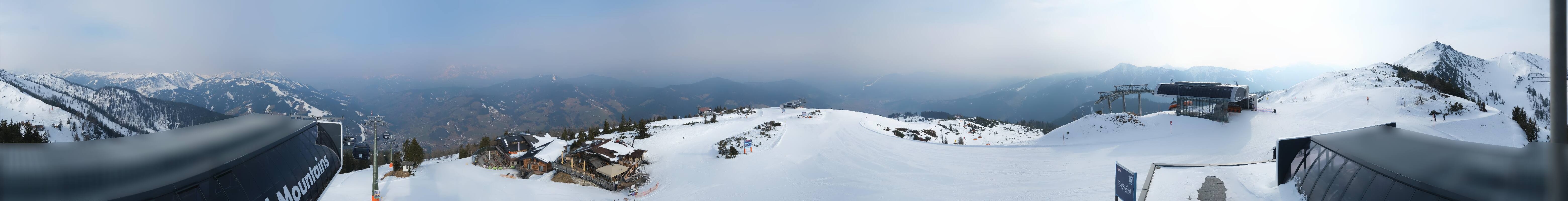 Archiv Foto Webcam Wagrain Grießenkareck - Bergstation Flying Mozart