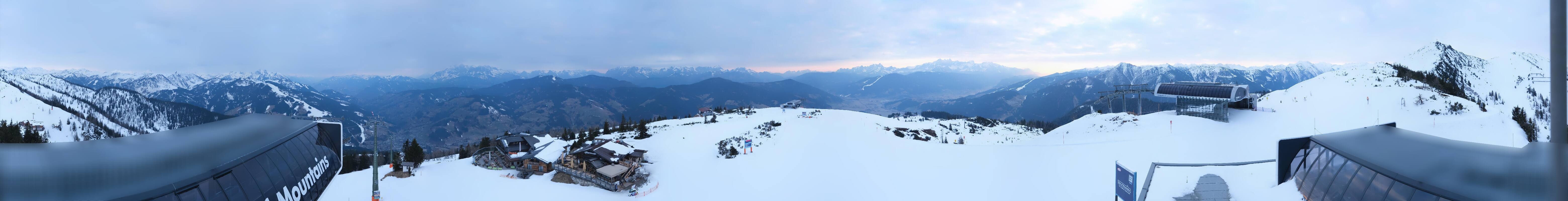 Archiv Foto Webcam Wagrain Grießenkareck - Bergstation Flying Mozart