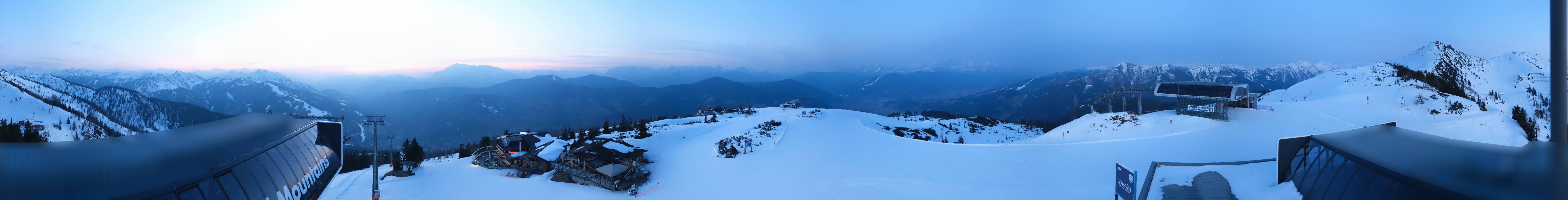 Archiv Foto Webcam Wagrain Grießenkareck - Bergstation Flying Mozart