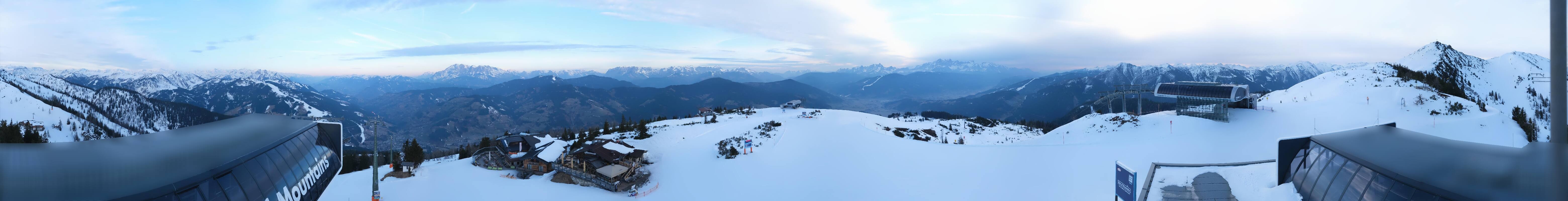 Archiv Foto Webcam Wagrain Grießenkareck - Bergstation Flying Mozart