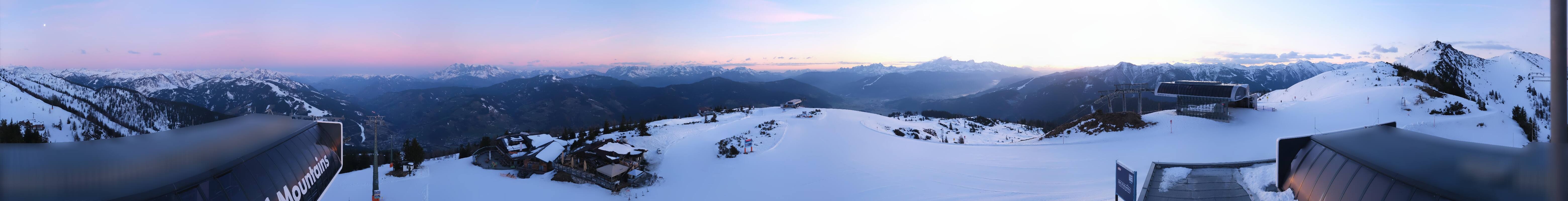 Archiv Foto Webcam Wagrain Grießenkareck - Bergstation Flying Mozart