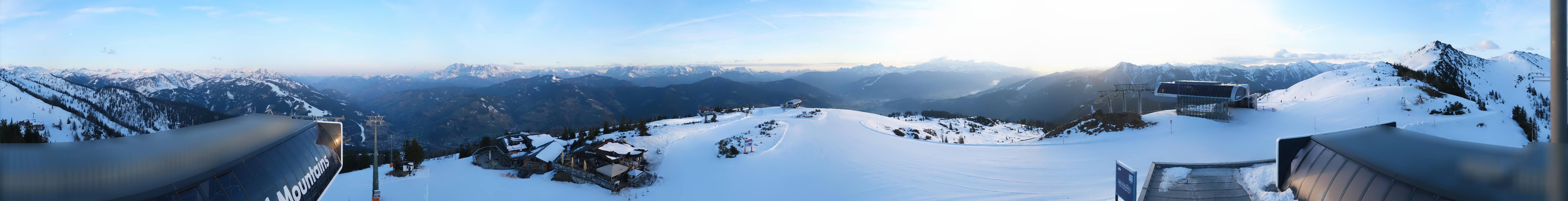 Archiv Foto Webcam Wagrain Grießenkareck - Bergstation Flying Mozart