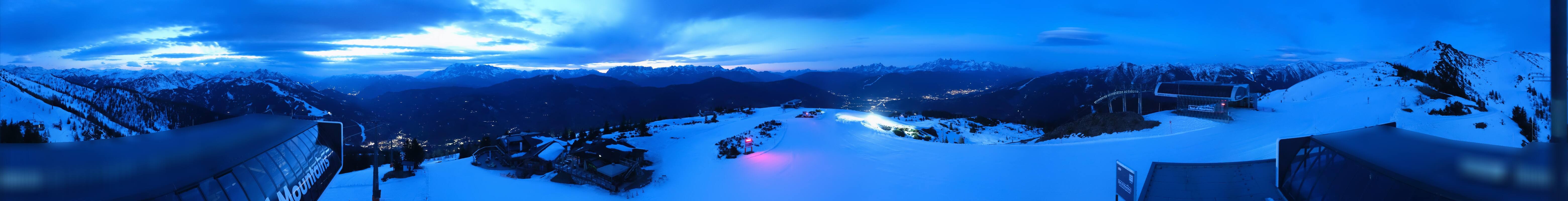 Archiv Foto Webcam Wagrain Grießenkareck - Bergstation Flying Mozart