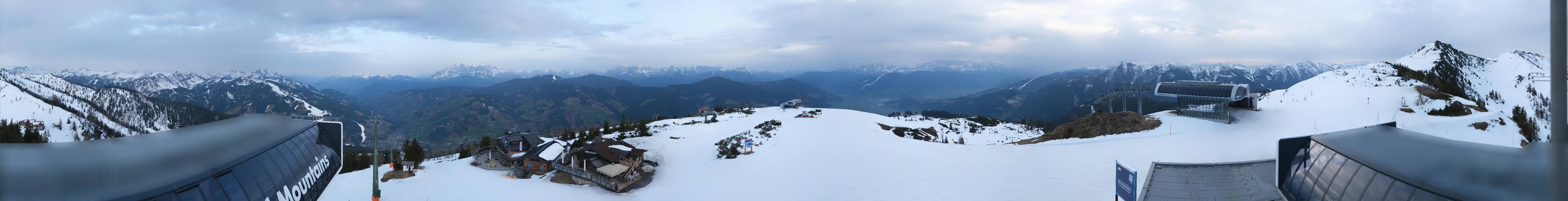 Archiv Foto Webcam Wagrain Grießenkareck - Bergstation Flying Mozart