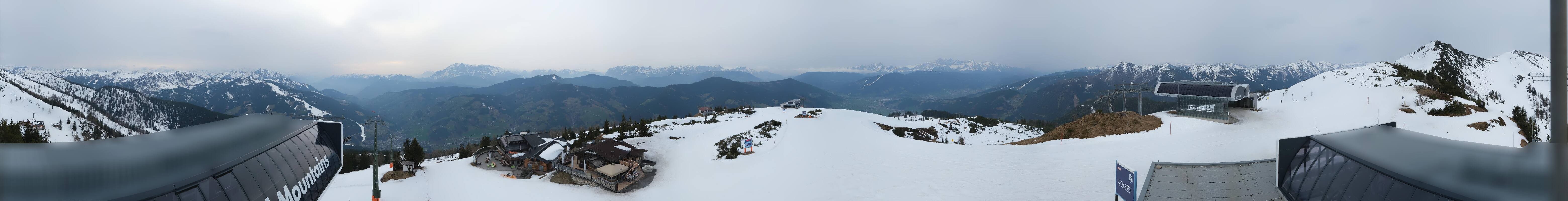 Archiv Foto Webcam Wagrain Grießenkareck - Bergstation Flying Mozart
