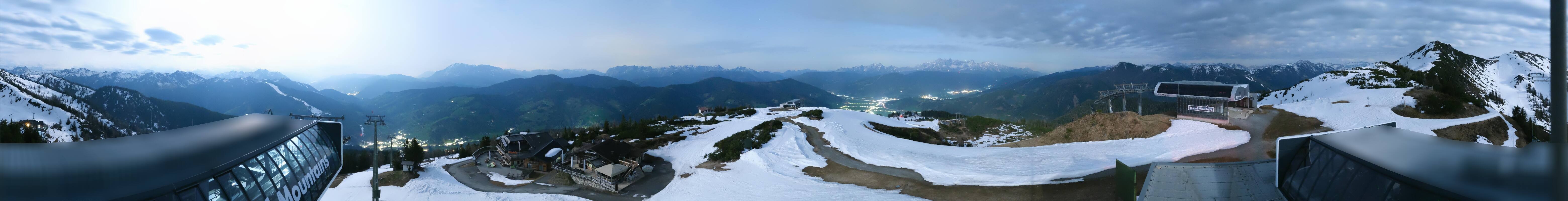 Archiv Foto Webcam Wagrain Grießenkareck - Bergstation Flying Mozart