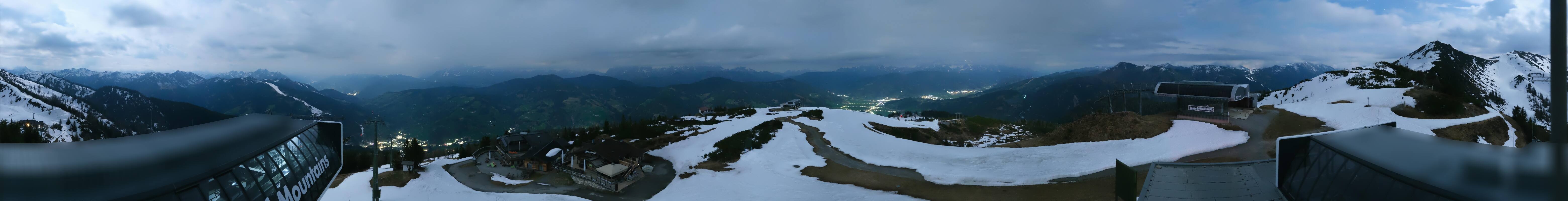 Archiv Foto Webcam Wagrain Grießenkareck - Bergstation Flying Mozart