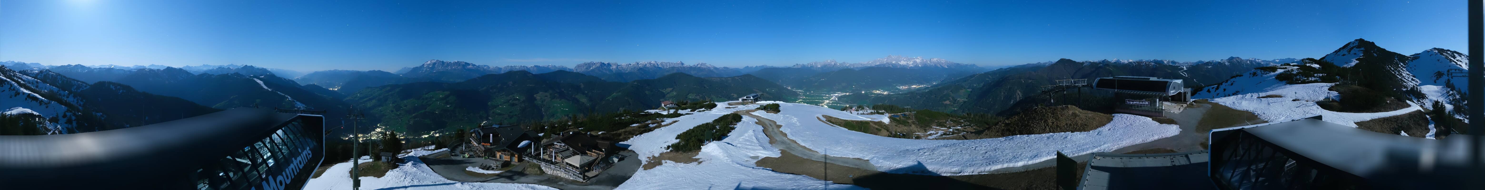 Archiv Foto Webcam Wagrain Grießenkareck - Bergstation Flying Mozart