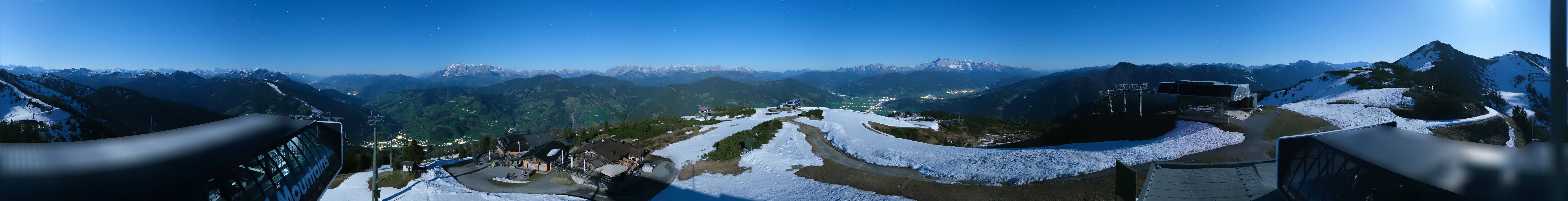 Archiv Foto Webcam Wagrain Grießenkareck - Bergstation Flying Mozart
