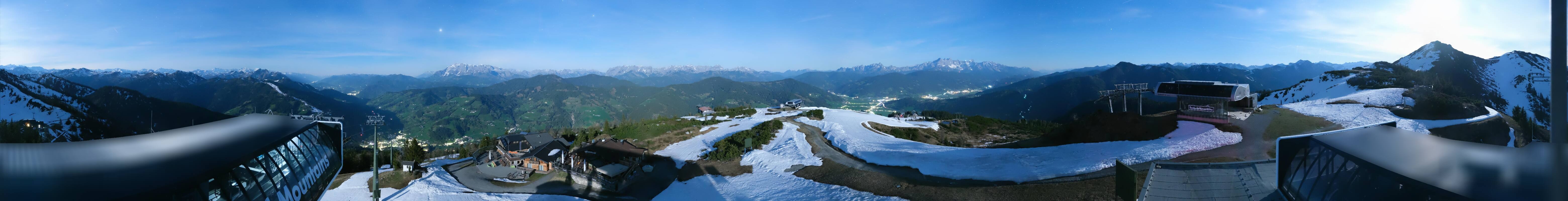 Archiv Foto Webcam Wagrain Grießenkareck - Bergstation Flying Mozart