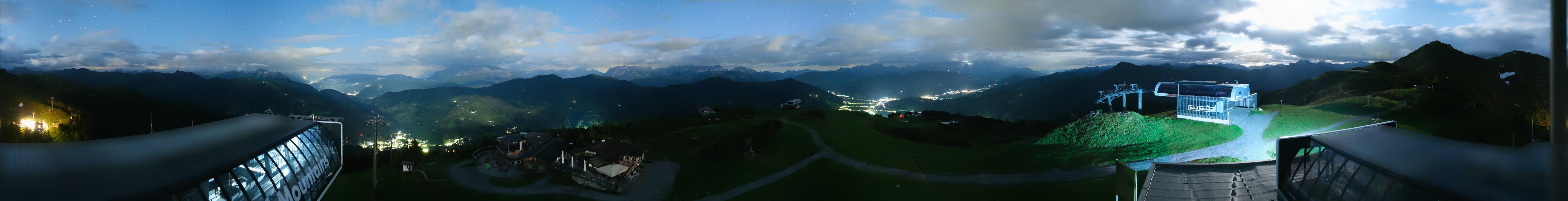 Archived image Webcam Wagrain - Top Station Flying Mozart