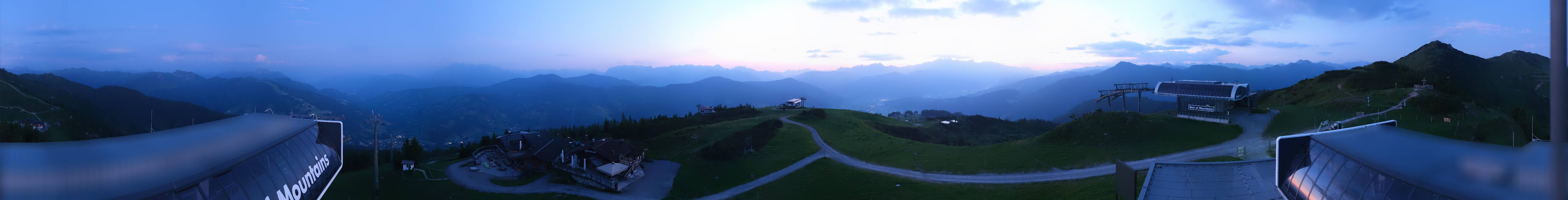 Archiv Foto Webcam Wagrain Grießenkareck - Bergstation Flying Mozart