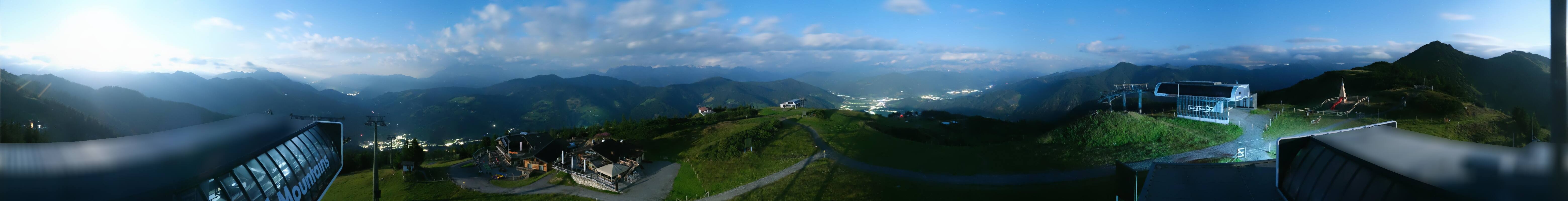 Archiv Foto Webcam Wagrain Grießenkareck - Bergstation Flying Mozart