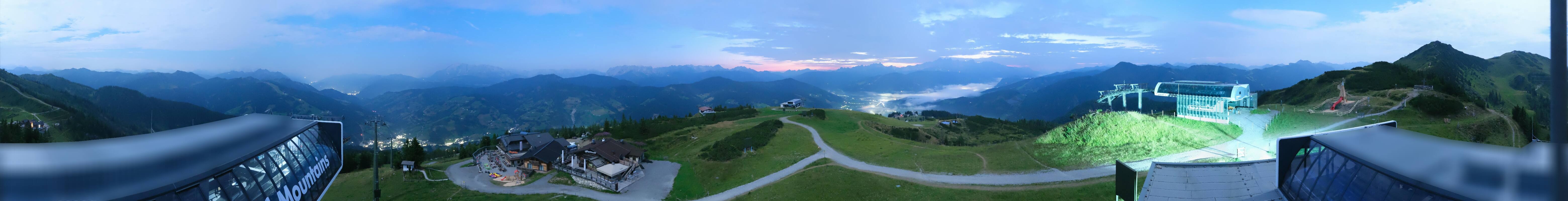 Archiv Foto Webcam Wagrain Grießenkareck - Bergstation Flying Mozart