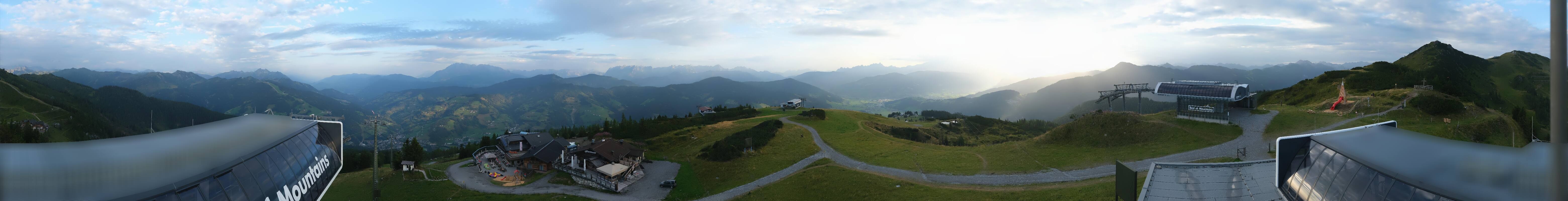 Archiv Foto Webcam Wagrain Grießenkareck - Bergstation Flying Mozart