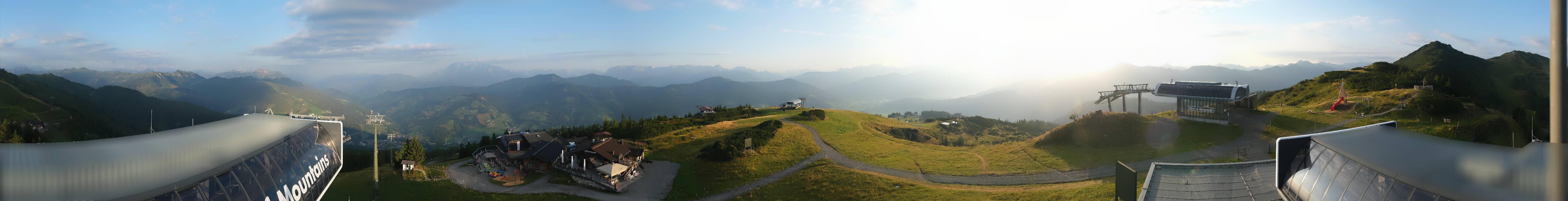 Archiv Foto Webcam Wagrain Grießenkareck - Bergstation Flying Mozart