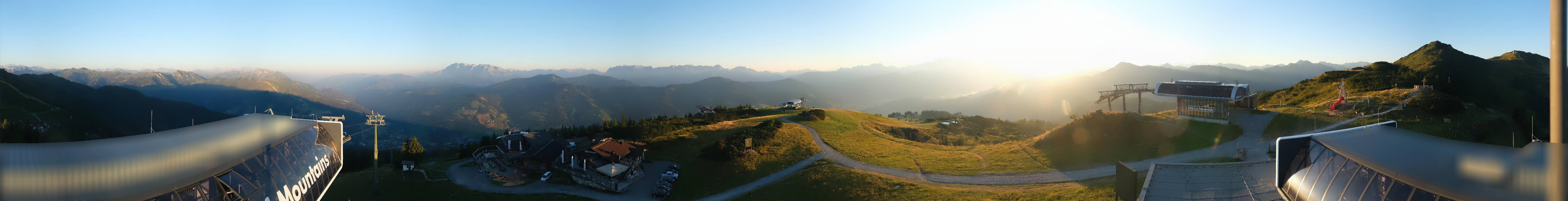 Archiv Foto Webcam Wagrain Grießenkareck - Bergstation Flying Mozart