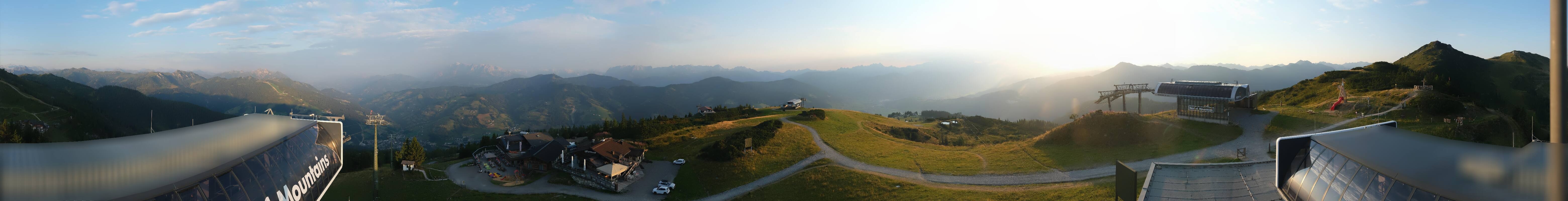 Archiv Foto Webcam Wagrain Grießenkareck - Bergstation Flying Mozart