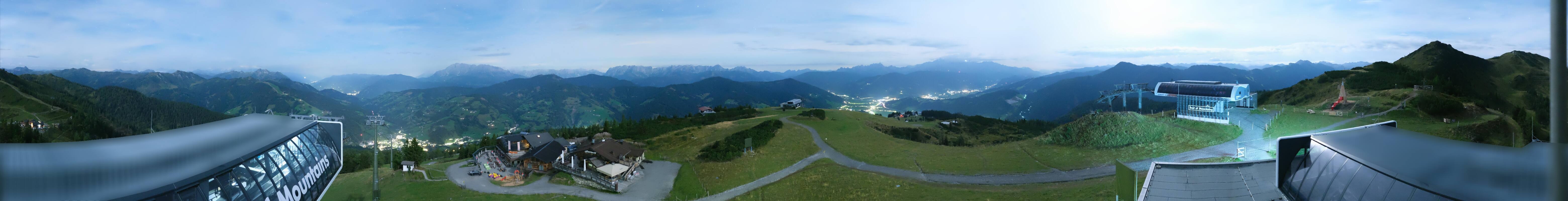 Archiv Foto Webcam Wagrain Grießenkareck - Bergstation Flying Mozart