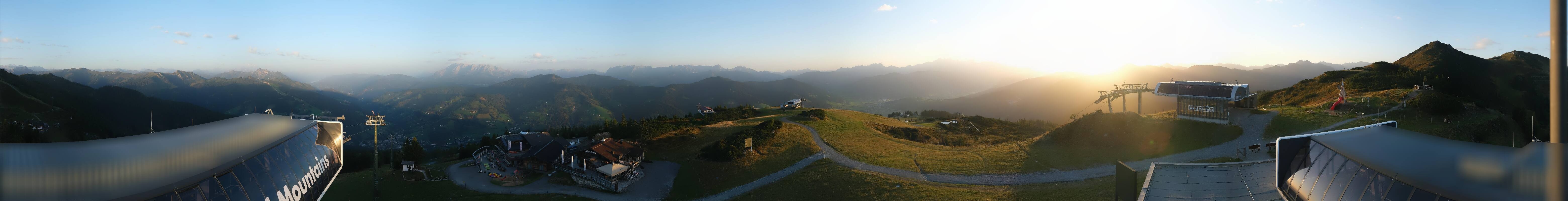 Archiv Foto Webcam Wagrain Grießenkareck - Bergstation Flying Mozart