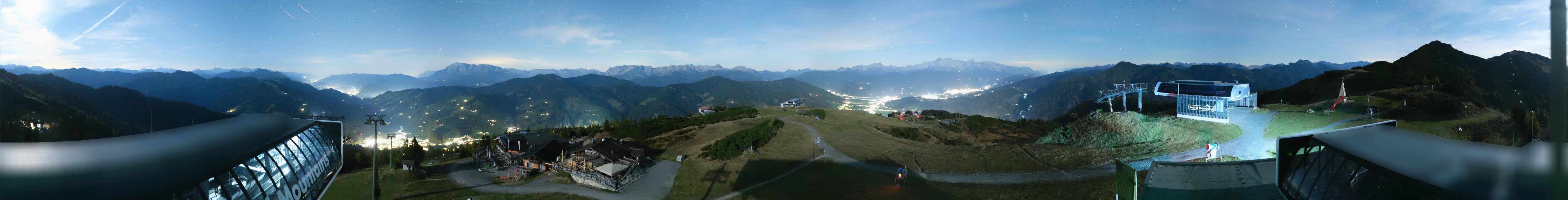 Archiv Foto Webcam Wagrain Grießenkareck - Bergstation Flying Mozart