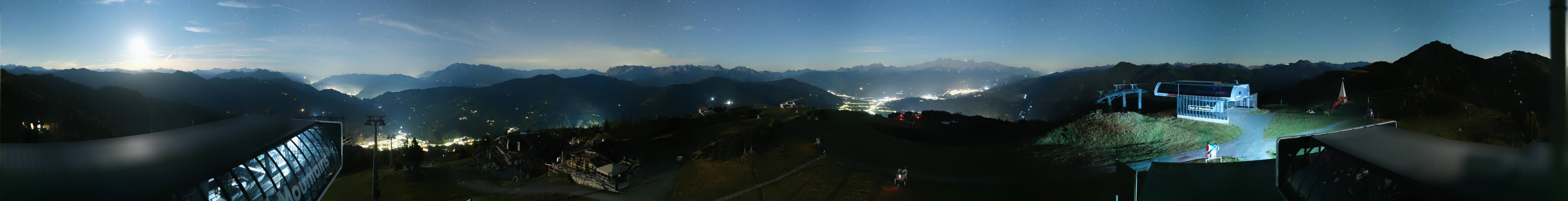 Archiv Foto Webcam Wagrain Grießenkareck - Bergstation Flying Mozart