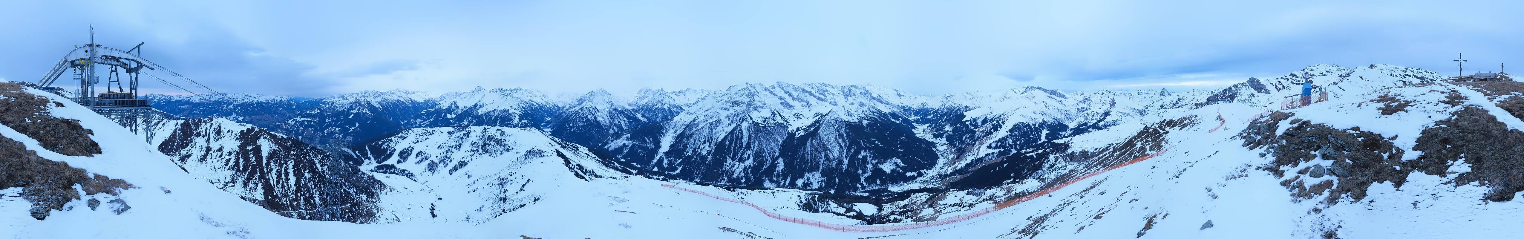 Archived image Webcam Tux - View from the Wanglspitze