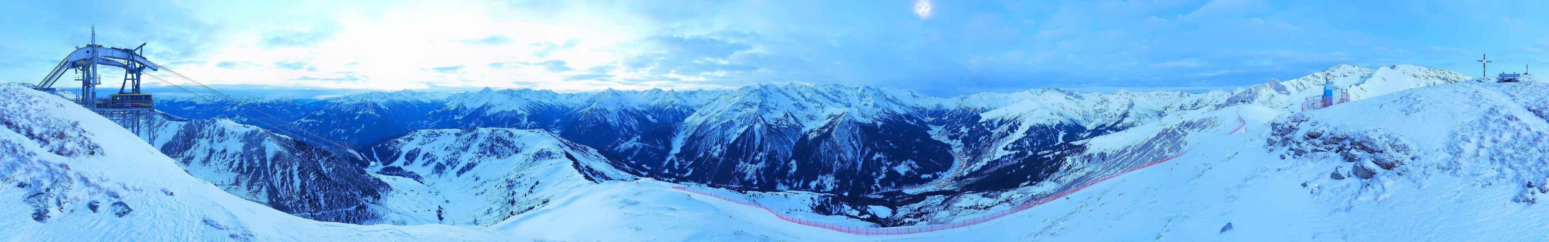 Archived image Webcam Tux - View from the Wanglspitze