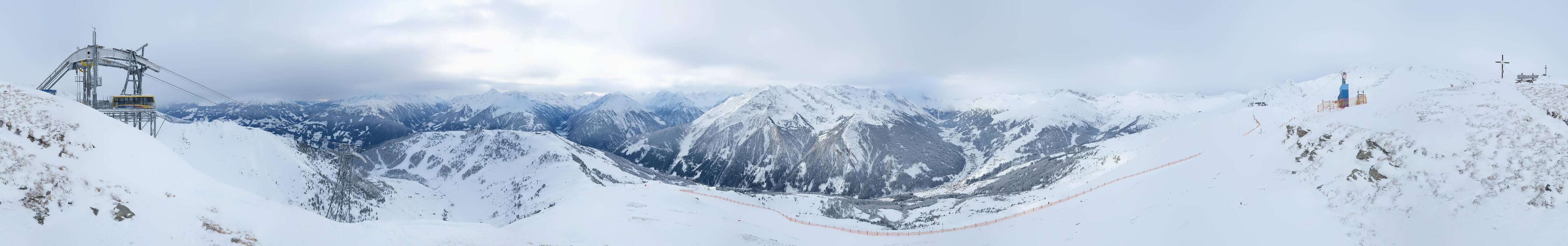 Archived image Webcam Tux - View from the Wanglspitze