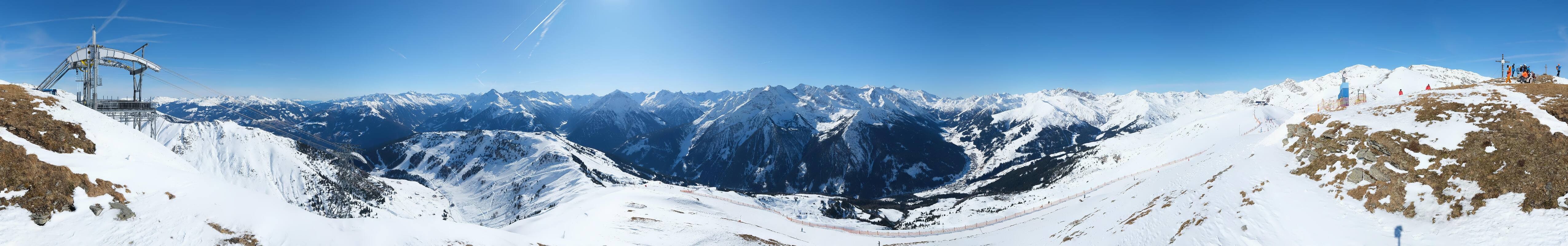 Archived image Webcam Tux - View from the Wanglspitze