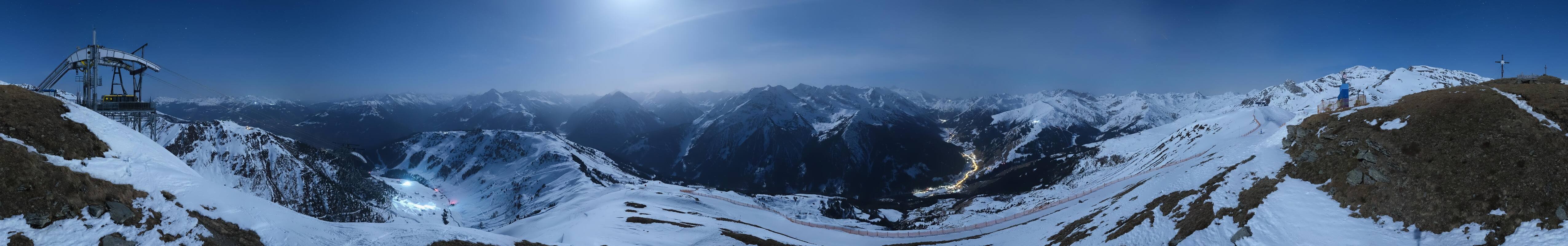 Archived image Webcam Tux - View from the Wanglspitze