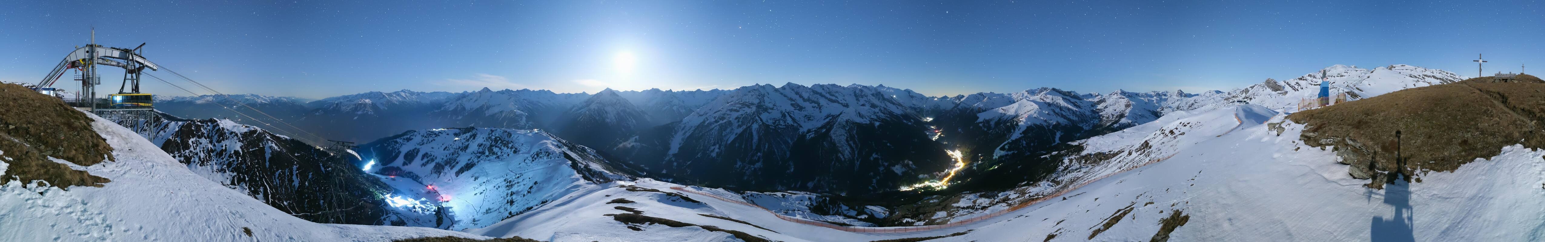 Archiv Foto Webcam Tux - Ausblick von der Wanglspitze