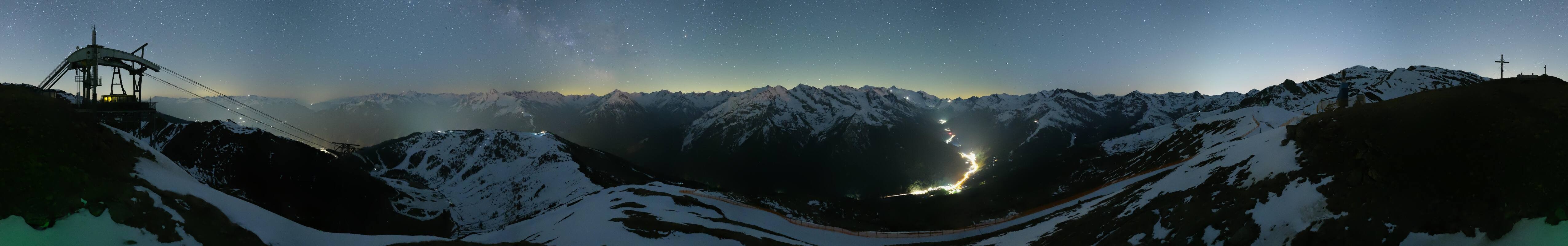 Archived image Webcam Tux - View from the Wanglspitze