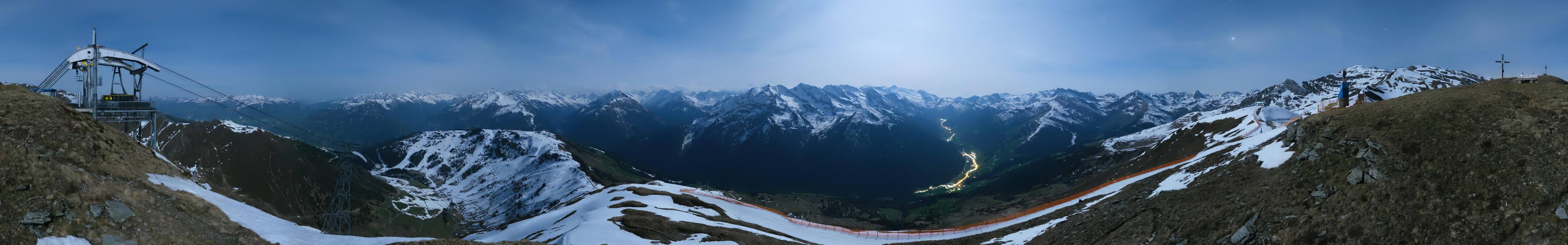 Archived image Webcam Tux - View from the Wanglspitze