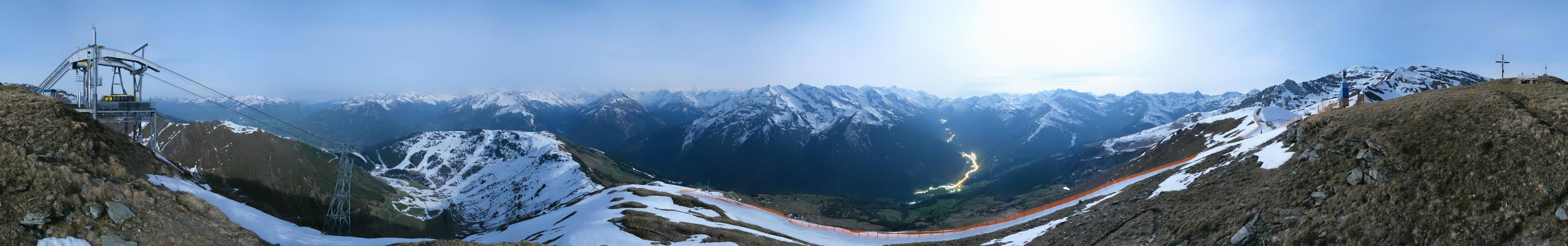 Archived image Webcam Tux - View from the Wanglspitze