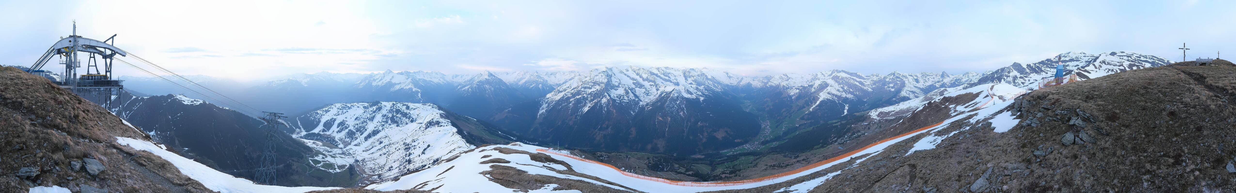 Archived image Webcam Tux - View from the Wanglspitze