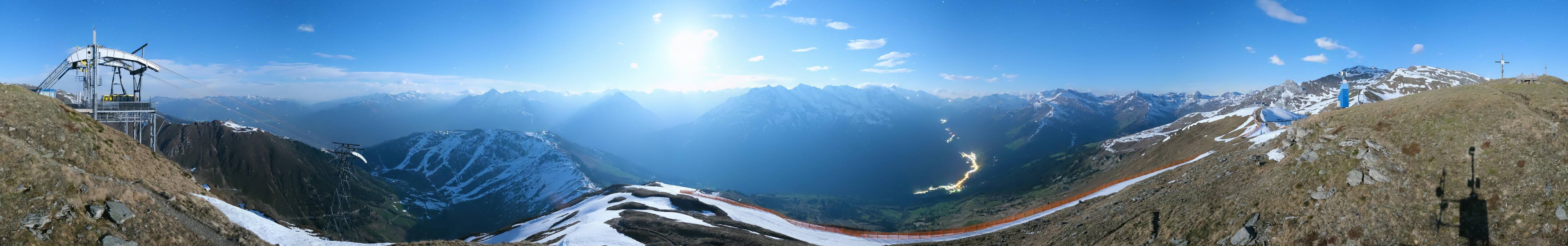Archived image Webcam Tux - View from the Wanglspitze