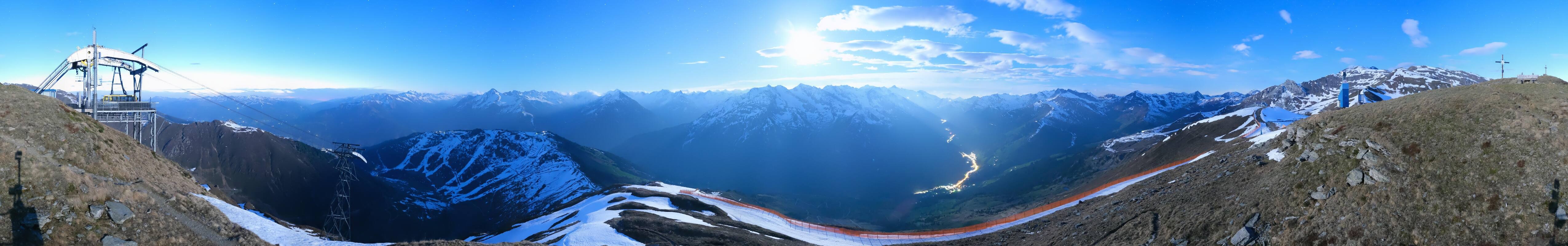 Archived image Webcam Tux - View from the Wanglspitze