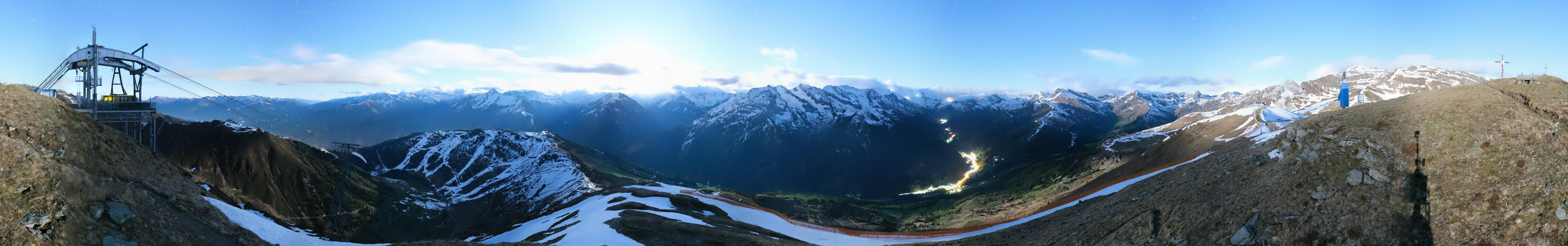 Archived image Webcam Tux - View from the Wanglspitze