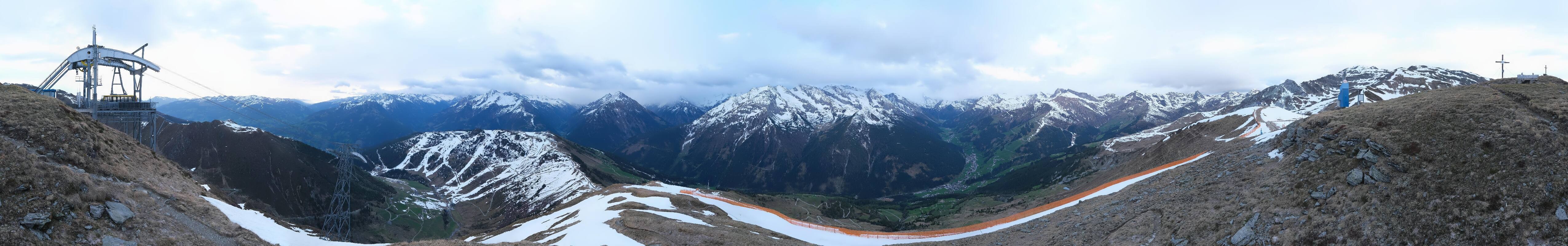 Archived image Webcam Tux - View from the Wanglspitze