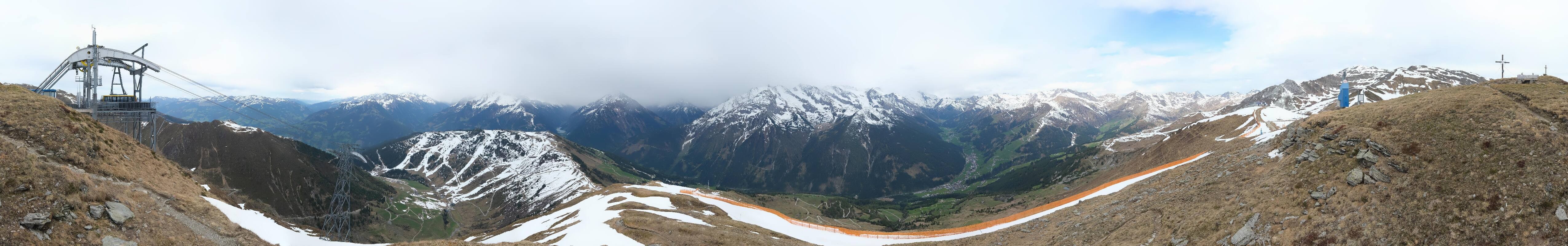 Archived image Webcam Tux - View from the Wanglspitze