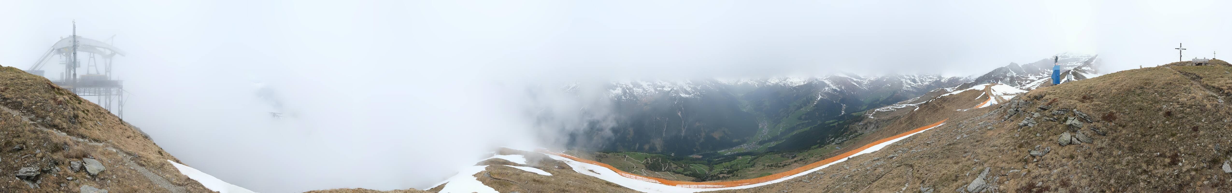 Archived image Webcam Tux - View from the Wanglspitze