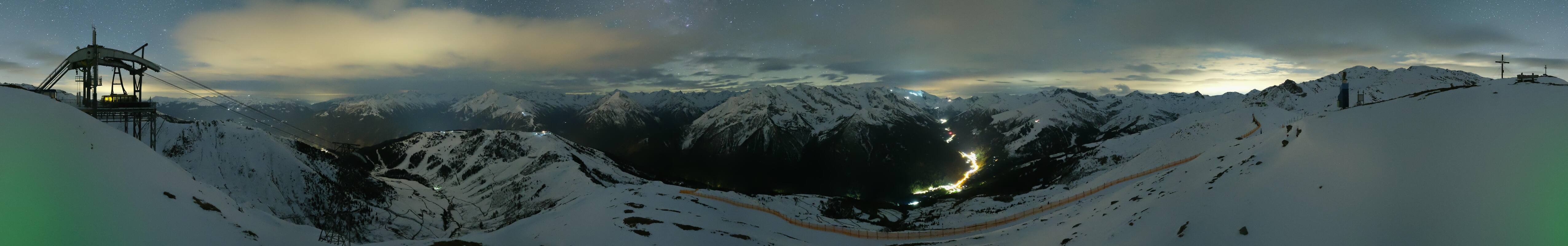 Archived image Webcam Tux - View from the Wanglspitze