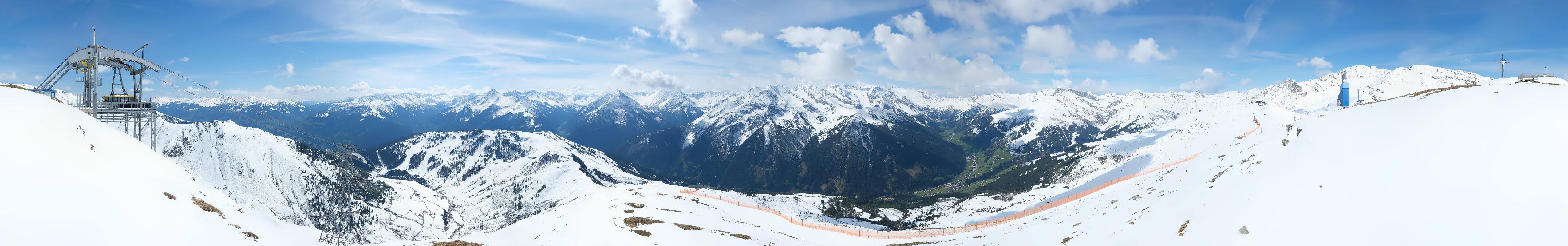 Archived image Webcam Tux - View from the Wanglspitze