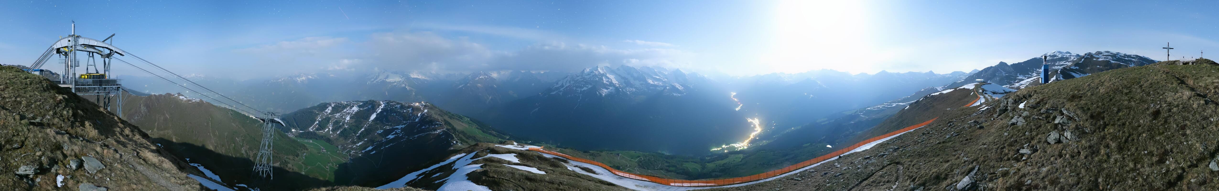 Archived image Webcam Tux - View from the Wanglspitze