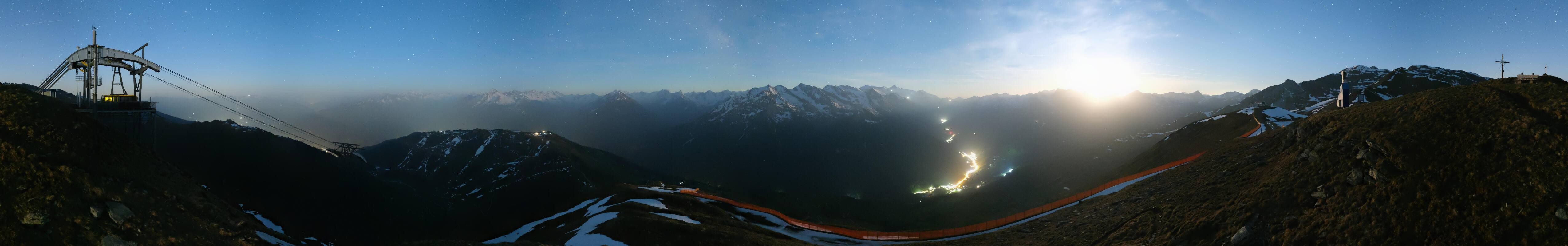 Archived image Webcam Tux - View from the Wanglspitze
